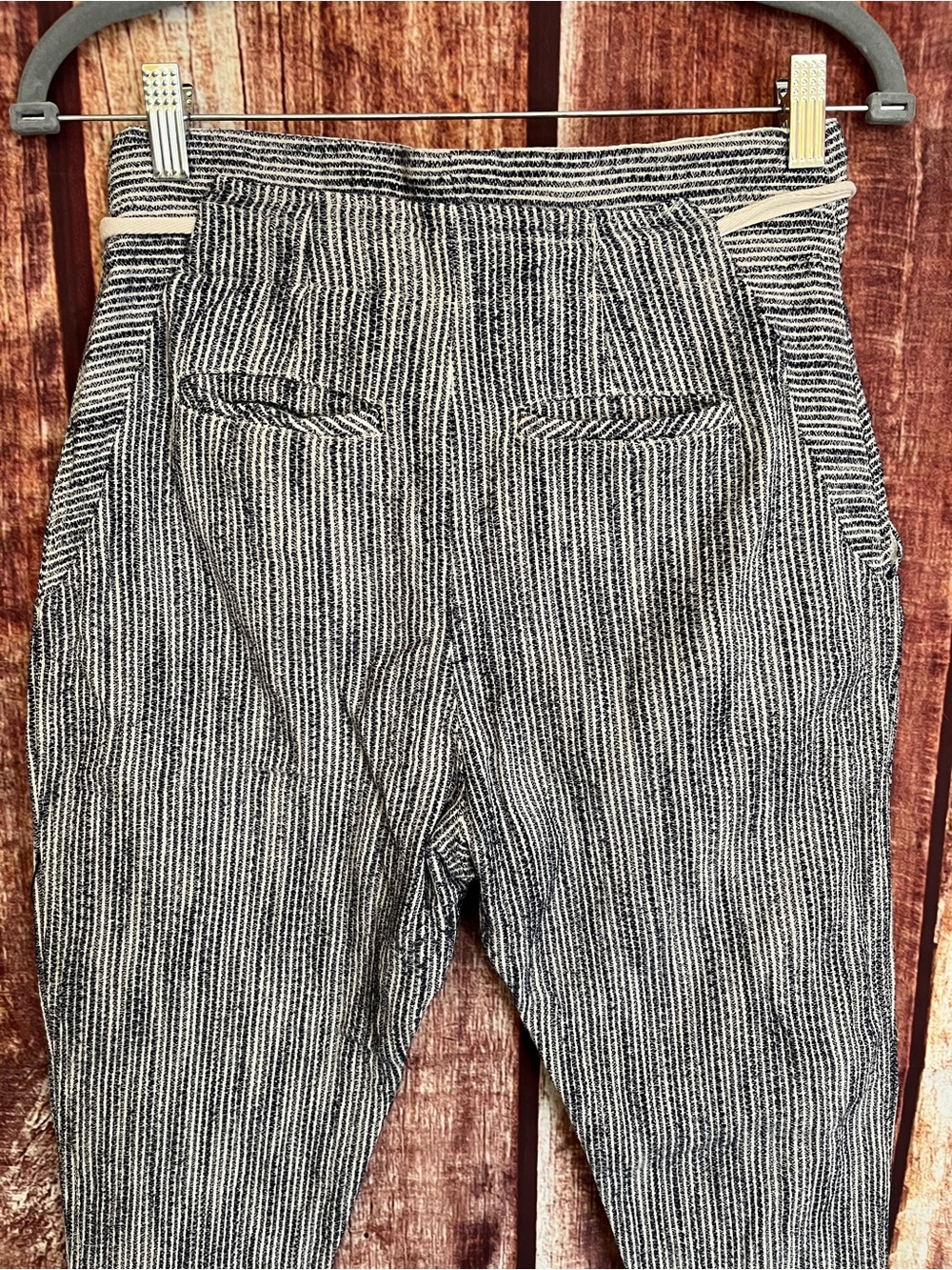 Free People | High-Waisted Cropped Trousers - Picture 7 of 11